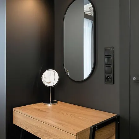 Appartement Floral Dlugie Ogrody In With Air Conditioning By Renters Gdańsk